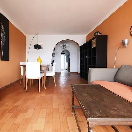 With Breathtaking View Apartament *