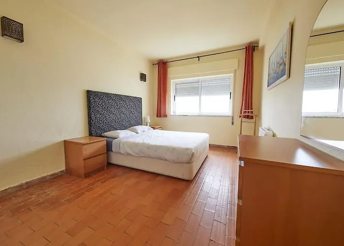 With Breathtaking View * Burgau